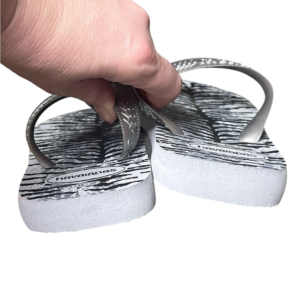 Havaianas animals top flip flop sandals in zebra print gray black silver - Picture 4 of 6